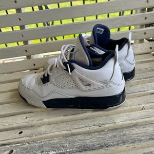 Jordan 4 “Legend Blue”